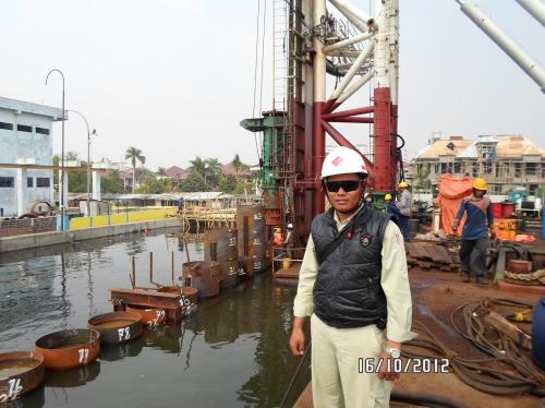 DRIVING STEEL PIPE SHEET  PILE  Port and Harbour Structure 